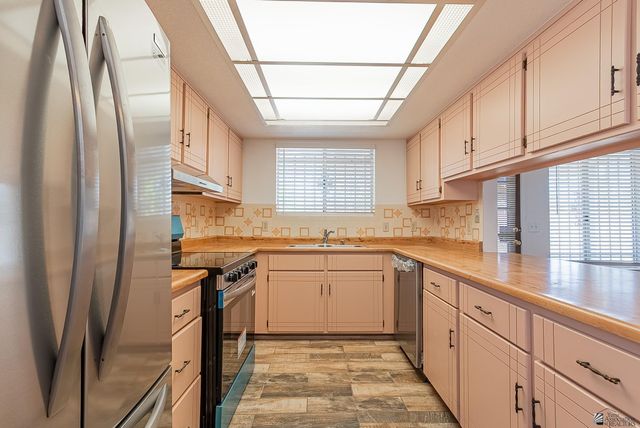 2419 S Greenwood Ave, Yuma, AZ 85364