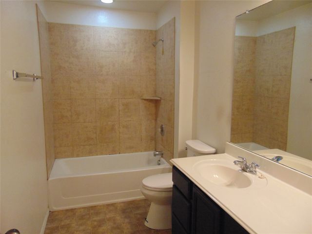 1430 Waldrop Drive, Lancaster, TX 75146