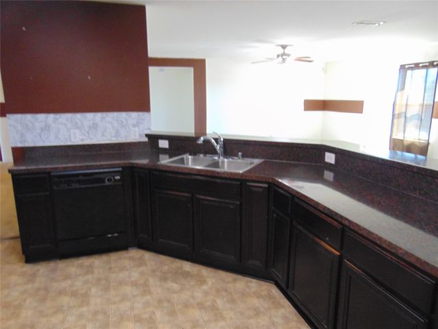 1430 Waldrop Drive, Lancaster, TX 75146