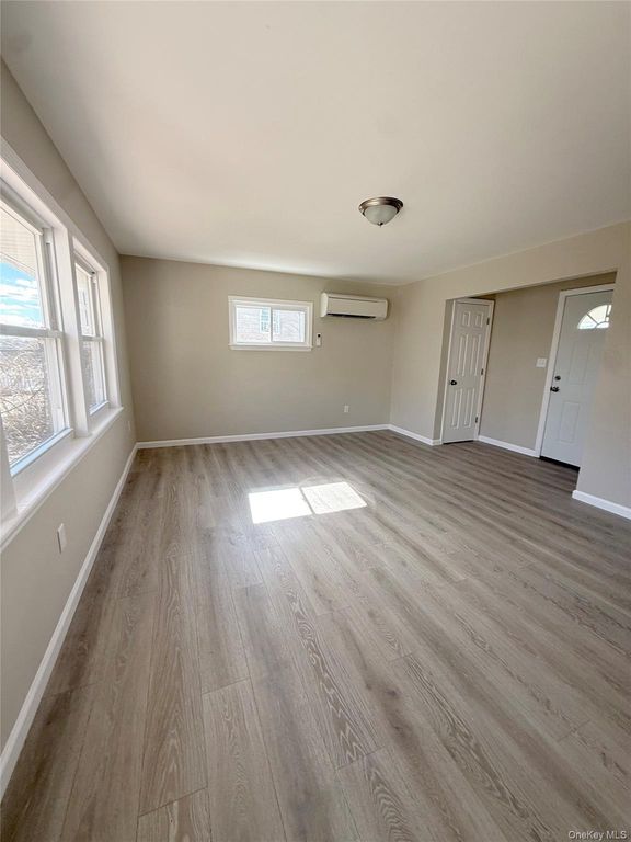 102 Mountaindale Road, Yonkers, NY 10710 — photo 2