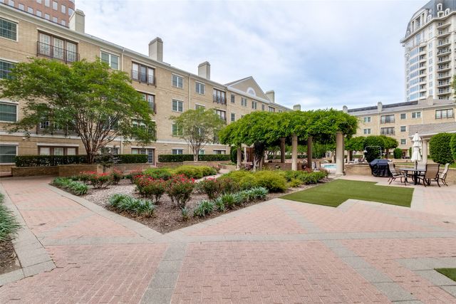 3400 Welborn Street 206, Dallas, TX 75219