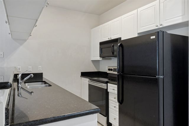 3400 Welborn Street 206, Dallas, TX 75219