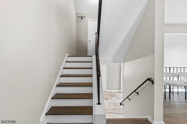 13232 Dell Pl, Stanhope Boro, NJ 07874