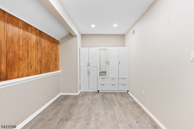 13232 Dell Pl, Stanhope Boro, NJ 07874