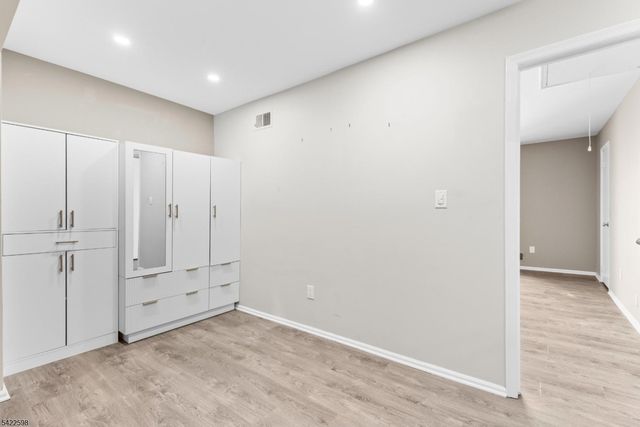 13232 Dell Pl, Stanhope Boro, NJ 07874