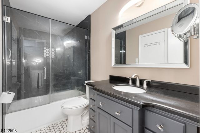 13232 Dell Pl, Stanhope Boro, NJ 07874