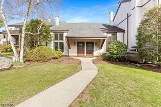 13232 Dell Pl, Stanhope Boro, NJ 07874