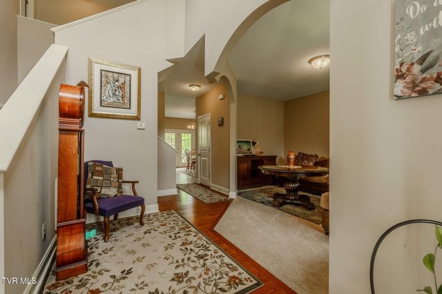 2898 Watauga Road, Johnson City, TN 37601