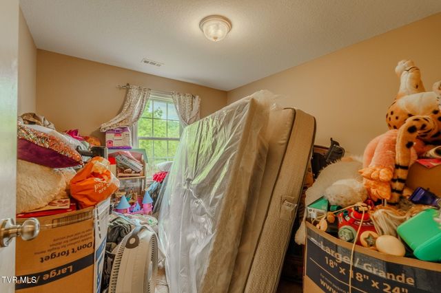 2898 Watauga Road, Johnson City, TN 37601