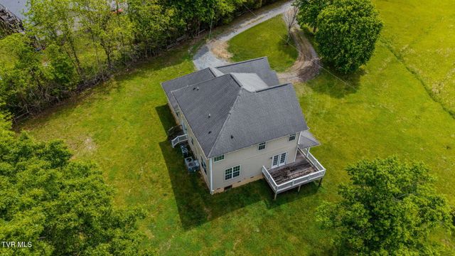2898 Watauga Road, Johnson City, TN 37601