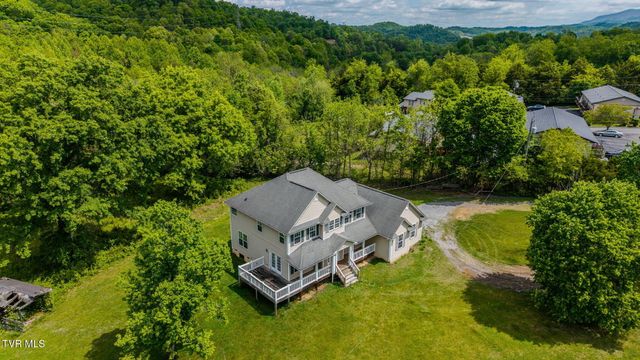 2898 Watauga Road, Johnson City, TN 37601