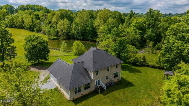 2898 Watauga Road, Johnson City, TN 37601