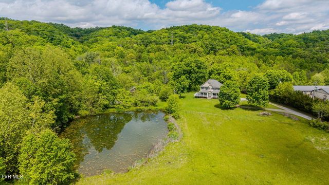 2898 Watauga Road, Johnson City, TN 37601