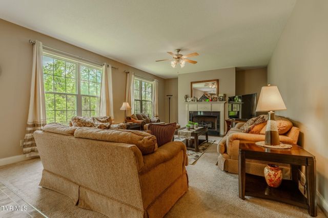 2898 Watauga Road, Johnson City, TN 37601