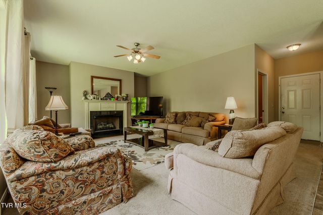 2898 Watauga Road, Johnson City, TN 37601