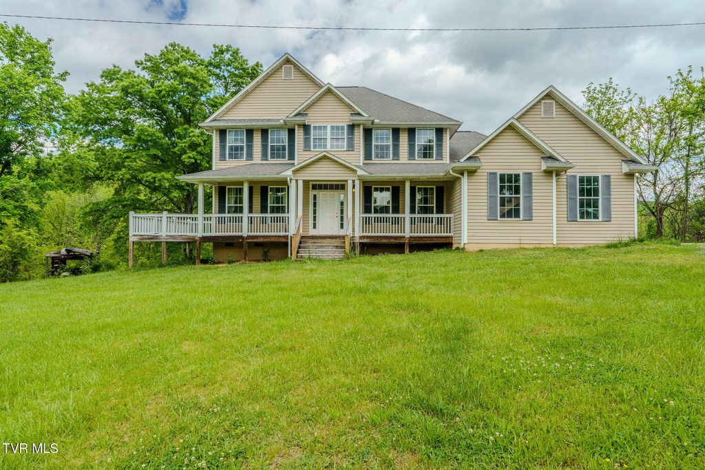 2898 Watauga Road, Johnson City, TN 37601