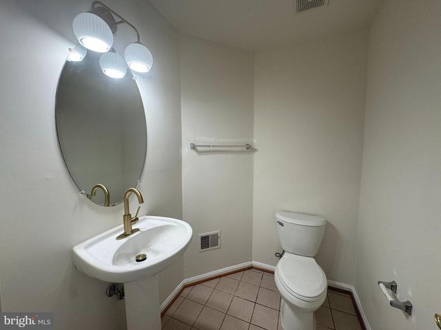 24652 KINGS CANYON SQ, Aldie, VA 20105