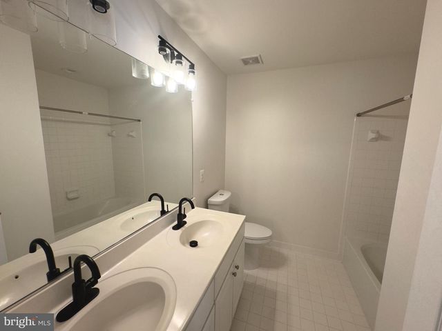 24652 KINGS CANYON SQ, Aldie, VA 20105