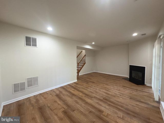 24652 KINGS CANYON SQ, Aldie, VA 20105