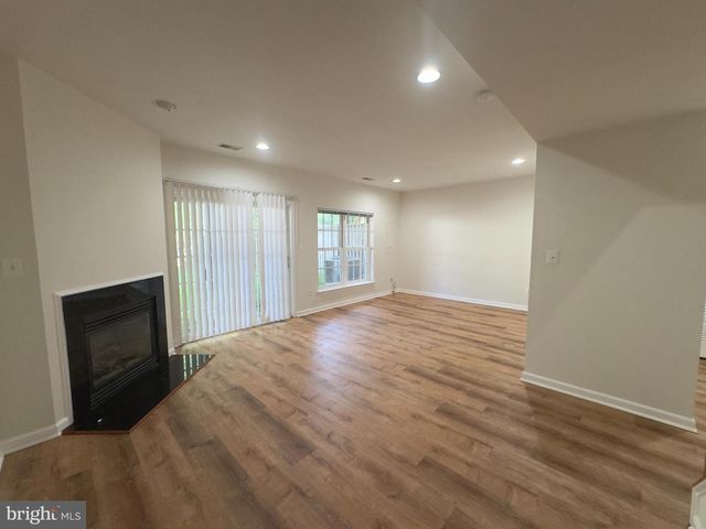 24652 KINGS CANYON SQ, Aldie, VA 20105