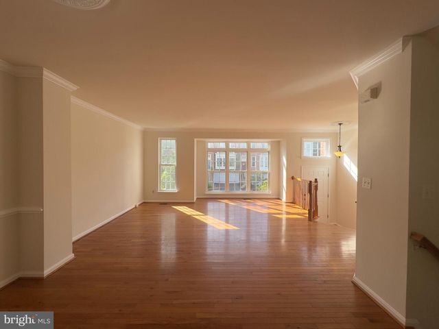 24652 KINGS CANYON SQ, Aldie, VA 20105