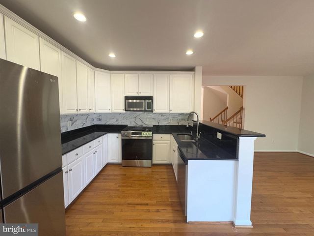 24652 KINGS CANYON SQ, Aldie, VA 20105