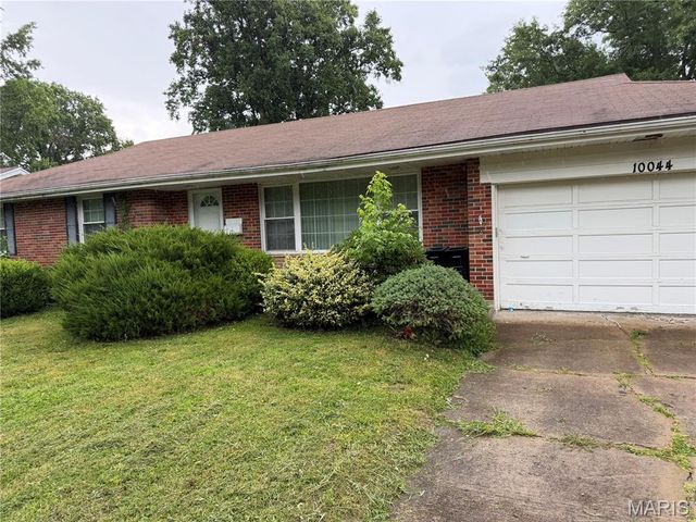 10044 Grosvenor Drive, Riverview, MO 63137