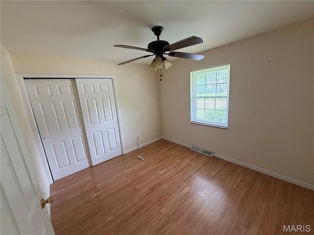 10044 Grosvenor Drive, Riverview, MO 63137
