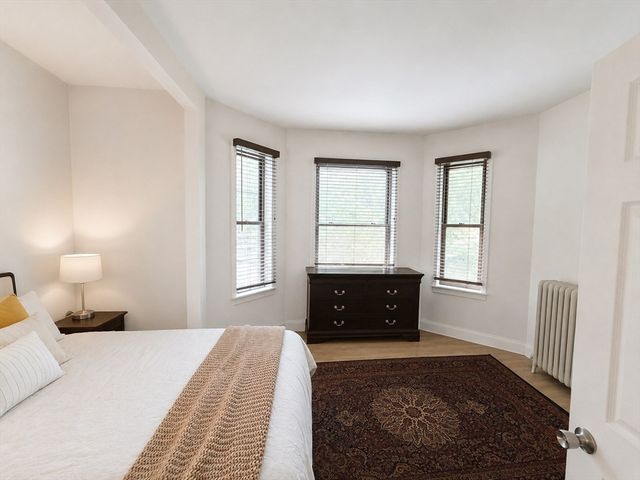 1706 Commonwealth Ave 11, Boston, MA 02135