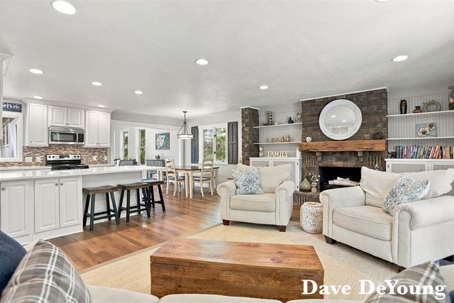 5525 164th Avenue, West Olive, MI 49460