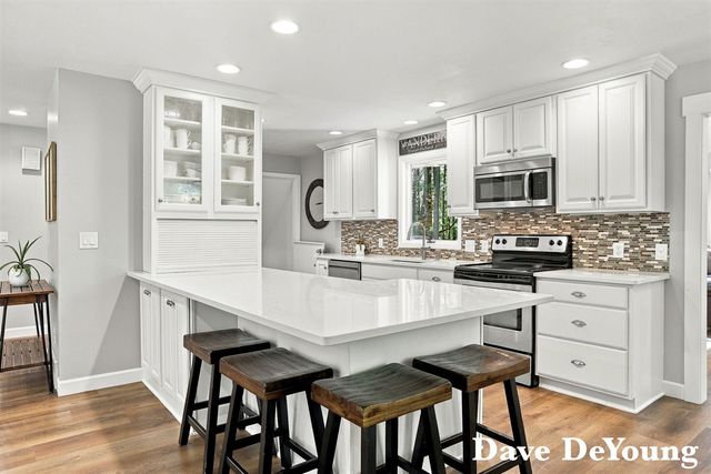 5525 164th Avenue, West Olive, MI 49460