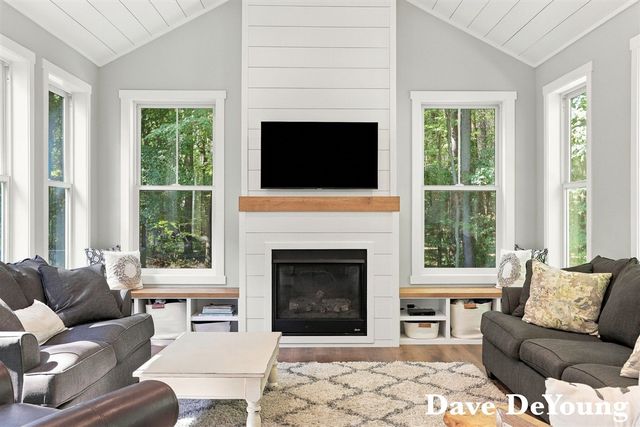 5525 164th Avenue, West Olive, MI 49460
