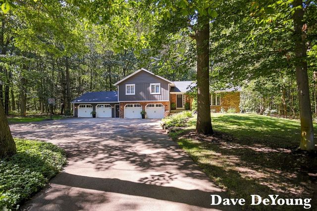 5525 164th Avenue, West Olive, MI 49460