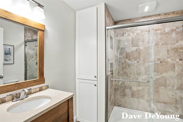 5525 164th Avenue, West Olive, MI 49460