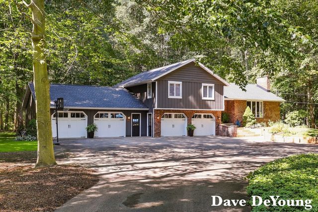 5525 164th Avenue, West Olive, MI 49460