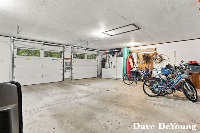 5525 164th Avenue, West Olive, MI 49460