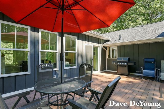 5525 164th Avenue, West Olive, MI 49460