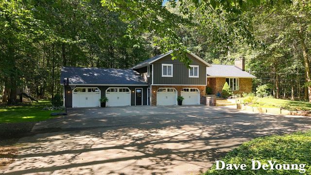 5525 164th Avenue, West Olive, MI 49460