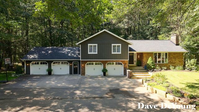 5525 164th Avenue, West Olive, MI 49460