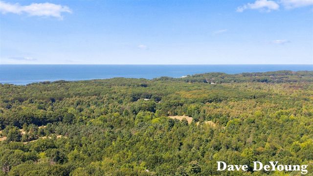 5525 164th Avenue, West Olive, MI 49460