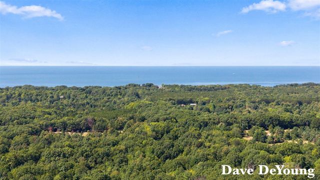 5525 164th Avenue, West Olive, MI 49460