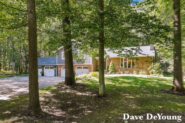 5525 164th Avenue, West Olive, MI 49460