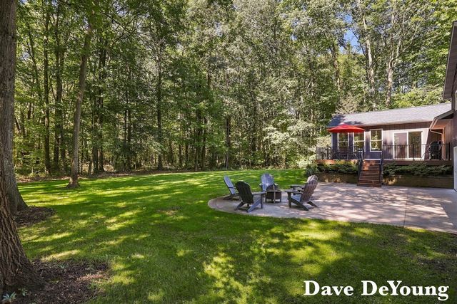 5525 164th Avenue, West Olive, MI 49460