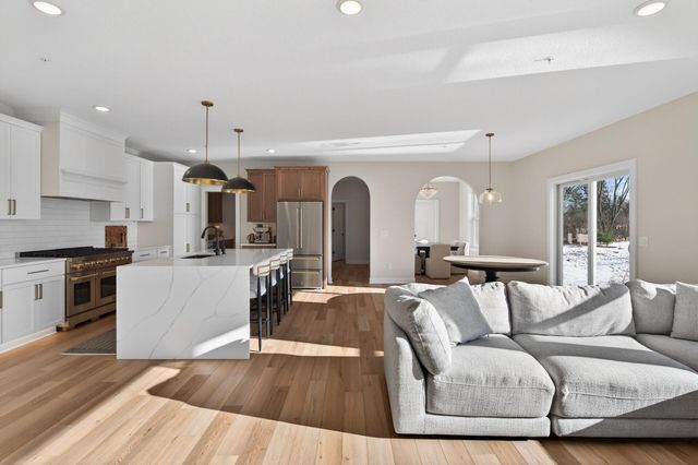 2388 Laurie Court, Roseville, MN 55113