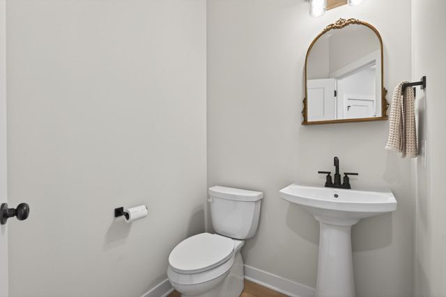 2388 Laurie Court, Roseville, MN 55113