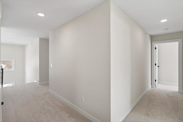 2388 Laurie Court, Roseville, MN 55113