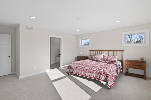 2388 Laurie Court, Roseville, MN 55113