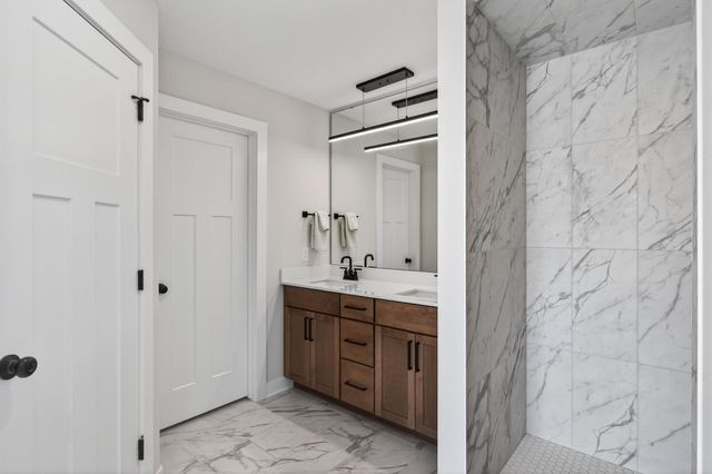 2388 Laurie Court, Roseville, MN 55113