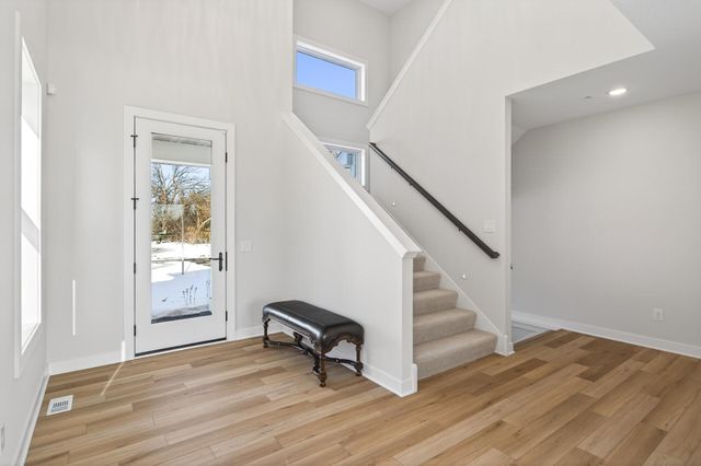 2388 Laurie Court, Roseville, MN 55113