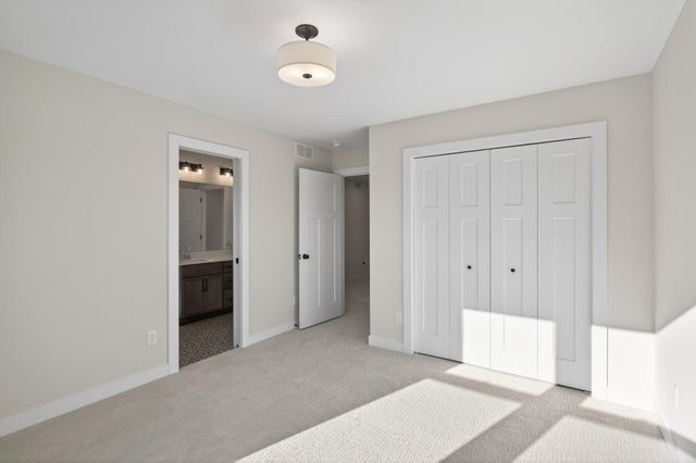 2388 Laurie Court, Roseville, MN 55113